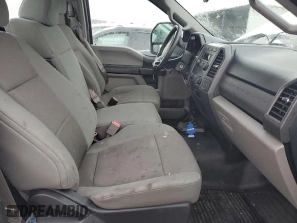 ✅ 2017 Ford F-250 XL • VIN: 1FDBF2B67HEB80026 • Lot: 55969905. Listed on Copart with 88,917 mi. Free auction sales archive from the USA and detailed vehicle history report at DreamBid. Image 7.