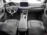 2024 Chevrolet Blazer LT z VIN 3GNKBJR42RS170162, wystawiony jako Copart lot #57754705 z przebiegiem 13 644 mil mil oraz Czysty tytuł • Clean title. Historia ofert i sprzedaży dostępna na DreamBid. Obrazek 8.