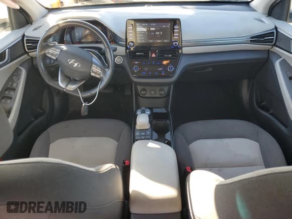 ✅ 2020 Hyundai Ioniq SE • VIN: KMHC75LJ1LU061781 • Lot: 90667545. Listed on Copart with 73,490 mi. Free auction sales archive from the USA and detailed vehicle history report at DreamBid. Image 8.