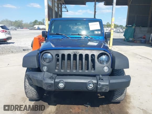 ✅ 2009 Jeep Wrangler Unlimited X • VIN: 1J4GA39119L744575 • Lot: 43126921. Listed on IAAI with 74,010 mi. Free auction sales archive from the USA and detailed vehicle history report at DreamBid. Image 12.