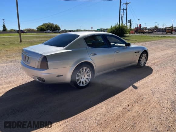 ✅ 2006 Maserati Quattroporte • VIN: ZAMCE39A660021029 • Лот: 77386904. Опубликован ранее на Copart с пробегом 57 763 миль. Бесплатный доступ к архиву аукционных продаж из США и подробный отчёт об истории автомобиля на DreamBid. Изображение 4.