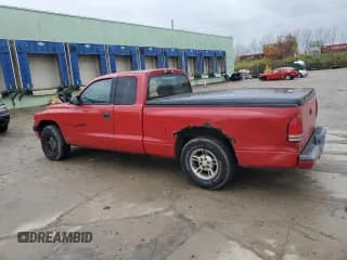 ✅ 2000 Dodge Dakota • VIN: 1B7GL22X0YS694913 • Lot: 81564604. Wystawiony na Copart z przebiegiem 158 783 mil. Bezpłatny archiwum sprzedaży aukcyjnych z USA i szczegółowy raport historii pojazdu na DreamBid. Zdjęcie 2.