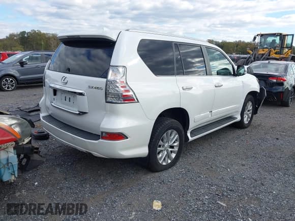 ✅ 2017 Lexus GX 460 Premium • VIN: JTJBM7FX2H5154506 • Lot: 43485672. Wystawiony na IAAI z przebiegiem 85 347 mil. Bezpłatny archiwum sprzedaży aukcyjnych z USA i szczegółowy raport historii pojazdu na DreamBid. Zdjęcie 4.