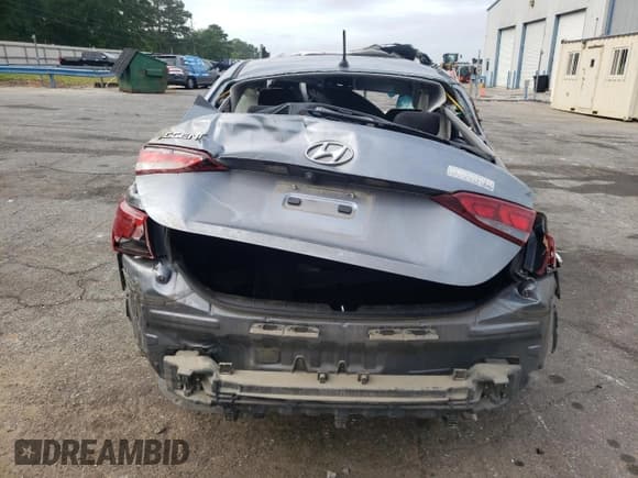 ✅ 2018 Hyundai Accent SE • VIN: 3KPC24A34JE015052 • Лот: 52592304. Опубликован ранее на Copart с пробегом 109 282 миль. Бесплатный доступ к архиву аукционных продаж из США и подробный отчёт об истории автомобиля на DreamBid. Изображение 6.