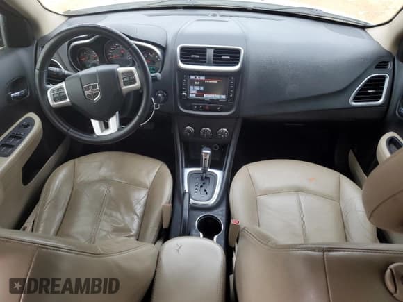 ✅ 2013 Dodge Avenger SXT • VIN: 1C3CDZCG5DN746486 • Lot: 85852634. Wystawiony na Copart z przebiegiem 125 475 mil. Bezpłatny archiwum sprzedaży aukcyjnych z USA i szczegółowy raport historii pojazdu na DreamBid. Zdjęcie 8.