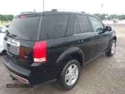 ✅ 2007 Saturn VUE V6 • VIN: 5GZCZ53407S865580 • Lot: 42242457. Wystawiony na IAAI z przebiegiem 298 750 mil. Bezpłatny archiwum sprzedaży aukcyjnych z USA i szczegółowy raport historii pojazdu na DreamBid. Zdjęcie 4.