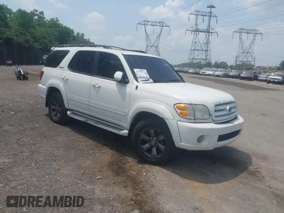 ✅ 2002 Toyota Sequoia Limited • VIN: 5TDBT48A72S065609 • Lot: 42444824. Listed on IAAI with 253,835 mi. Free auction sales archive from the USA and detailed vehicle history report at DreamBid. Image 1.