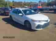 2022 Toyota Camry Hybrid XLE with VIN 4T1F31AK7NU577174, listed as a IAAI auction lot 43380544 with 18,910 mi miles and . Bid and sale history available at DreamBid. Image 1.