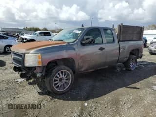 ✅ 2007 Chevrolet Silverado 1500 1LT • VIN: 1GCEC14067Z638725 • Lot: 49647525. Listed on Copart with 510,313 mi. Free auction sales archive from the USA and detailed vehicle history report at DreamBid. Image 1.