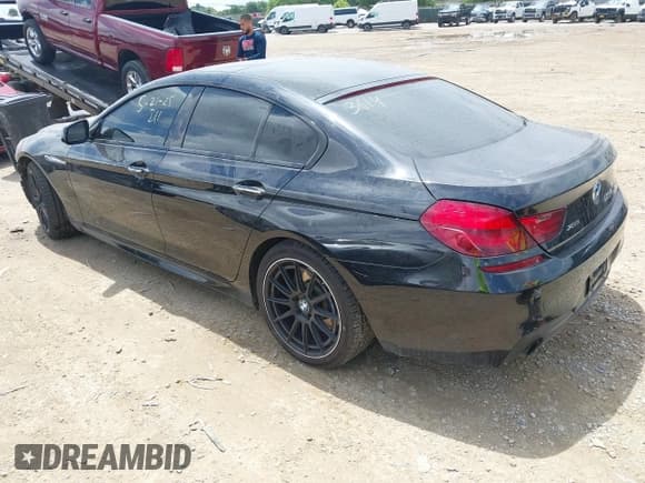 ✅ 2015 BMW 6 Series 640i xDrive • VIN: WBA6B8C56FD453614 • Lot: 42534852. Wystawiony na IAAI z przebiegiem 129 174 mil. Bezpłatny archiwum sprzedaży aukcyjnych z USA i szczegółowy raport historii pojazdu na DreamBid. Zdjęcie 3.