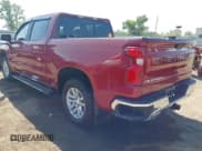 ✅ 2019 Chevrolet Silverado 1500 LT • VIN: 1GCUYDED0KZ156731 • Lot: 43013452. Wystawiony na IAAI z przebiegiem 61 357 mil. Bezpłatny archiwum sprzedaży aukcyjnych z USA i szczegółowy raport historii pojazdu na DreamBid. Zdjęcie 3.