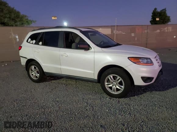 ✅ 2011 Hyundai Santa Fe GLS • VIN: 5XYZG3AB8BG021812 • Lot: 78541534. Listed on Copart with 153,865 mi. Free auction sales archive from the USA and detailed vehicle history report at DreamBid. Image 4.