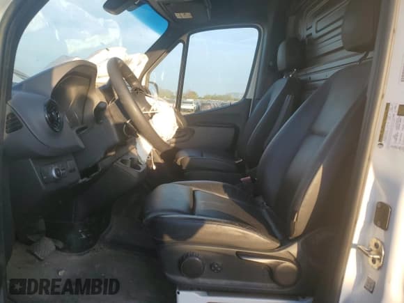 ✅ 2023 Mercedes-Benz Sprinter Cargo • VIN: W1Y40BHYXPT143100 • Lot: 82575455. Listed on Copart with Not provided. Free auction sales archive from the USA and detailed vehicle history report at DreamBid. Image 7.