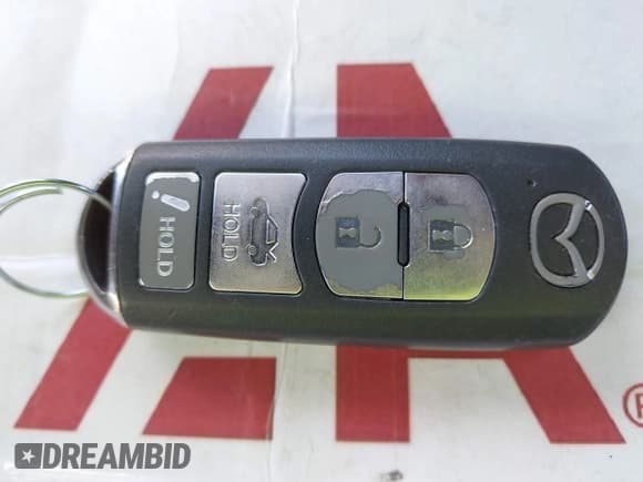 ✅ 2016 Mazda 3 i Touring • VIN: 3MZBM1W78GM245043 • Лот: 43492942. Опубликован ранее на IAAI с пробегом 182 355 миль. Бесплатный доступ к архиву аукционных продаж из США и подробный отчёт об истории автомобиля на DreamBid. Изображение 11.