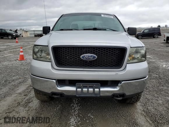 ✅ 2005 Ford F-150 XLT • VIN: 1FTPW14575KD56515 • Лот: 90498855. Опубликован ранее на Copart с пробегом 230 678 миль. Бесплатный доступ к архиву аукционных продаж из США и подробный отчёт об истории автомобиля на DreamBid. Изображение 5.
