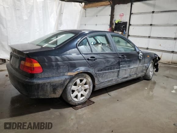 ✅ 2002 BMW 3 Series 325xi • VIN: WBAEU334X2PF68907 • Lot: 48929155. Wystawiony na Copart z przebiegiem 224 565 mil. Bezpłatny archiwum sprzedaży aukcyjnych z USA i szczegółowy raport historii pojazdu na DreamBid. Zdjęcie 3.