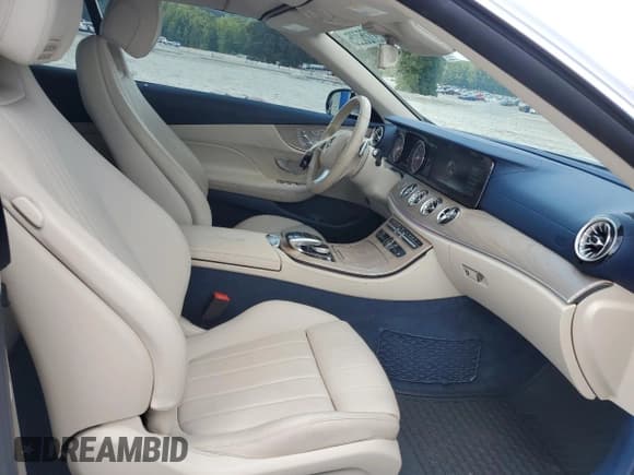 ✅ 2018 Mercedes-Benz E 400 • VIN: WDD1K6FB1JF043812 • Lot: 69725225. Listed on Copart with 42,268 mi. Free auction sales archive from the USA and detailed vehicle history report at DreamBid. Image 10.
