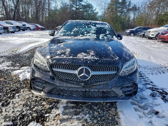 ✅ 2019 Mercedes-Benz C 300 • VIN: 55SWF8EB2KU300630 • Lot: 91860695. Wystawiony na Copart z przebiegiem 92 299 mil. Bezpłatny archiwum sprzedaży aukcyjnych z USA i szczegółowy raport historii pojazdu na DreamBid. Zdjęcie 5.