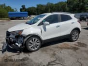 ✅ 2018 Buick Encore Preferred • VIN: KL4CJASB3JB528131 • Lot: 70280055. Wystawiony na Copart z przebiegiem 118 309 mil. Bezpłatny archiwum sprzedaży aukcyjnych z USA i szczegółowy raport historii pojazdu na DreamBid. Zdjęcie 1.