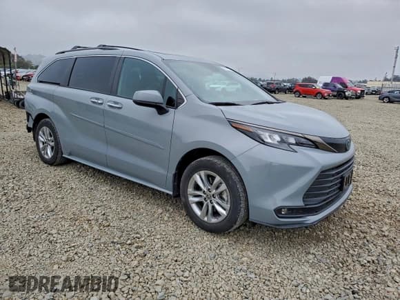 ✅ 2023 Toyota Sienna XSE 25th Anniversary • VIN: 5TDCSKFC4PS101490 • Lot: 94157125. Listed on Copart with 29,925 mi. Free auction sales archive from the USA and detailed vehicle history report at DreamBid. Image 4.