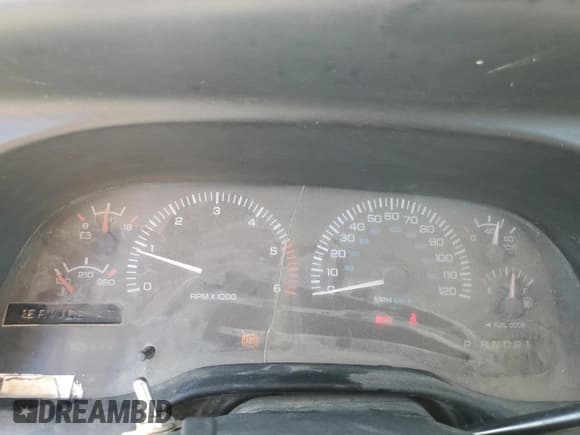 ✅ 2001 Dodge 2500 • VIN: 3B7KC26Z51M560578 • Lot: 91894035. Wystawiony na Copart z przebiegiem 106 834 mil. Bezpłatny archiwum sprzedaży aukcyjnych z USA i szczegółowy raport historii pojazdu na DreamBid. Zdjęcie 9.