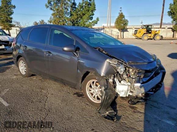 ✅ 2015 Toyota Prius Four • VIN: JTDZN3EUXFJ038554 • Lot: 93784755. Listed on Copart with 93,832 mi. Free auction sales archive from the USA and detailed vehicle history report at DreamBid. Image 4.