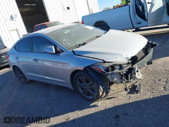 ✅ 2018 Hyundai Elantra Value Edition • VIN: 5NPD84LF5JH220305 • Lot: 43686770. Wystawiony na IAAI z przebiegiem 130 900 mil. Bezpłatny archiwum sprzedaży aukcyjnych z USA i szczegółowy raport historii pojazdu na DreamBid. Zdjęcie 13.