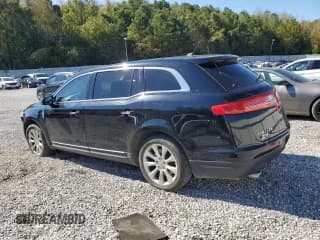 ✅ 2016 Lincoln MKT • VIN: 2LMHJ5FK7GBL03162 • Lot: 87295875. Wystawiony na Copart z przebiegiem 153 473 mil. Bezpłatny archiwum sprzedaży aukcyjnych z USA i szczegółowy raport historii pojazdu na DreamBid. Zdjęcie 2.