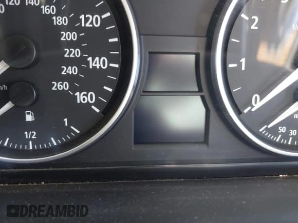 ✅ 2006 BMW 3 Series 330i • VIN: WBAVB33586KR77356 • Lot: 43565464. Wystawiony na IAAI z przebiegiem Nie podano. Bezpłatny archiwum sprzedaży aukcyjnych z USA i szczegółowy raport historii pojazdu na DreamBid. Zdjęcie 14.