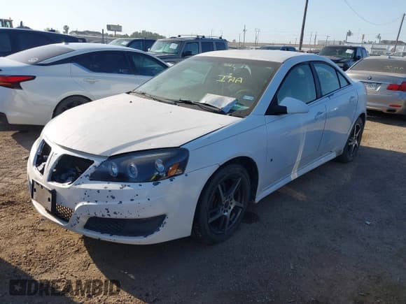 ✅ 2010 Pontiac G6 1SB • VIN: 1G2ZA5EB2A4103396 • Lot: 42014797. Wystawiony na IAAI z przebiegiem Nie podano. Bezpłatny archiwum sprzedaży aukcyjnych z USA i szczegółowy raport historii pojazdu na DreamBid. Zdjęcie 2.