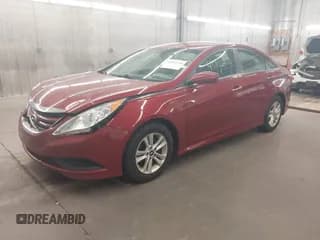✅ 2014 Hyundai Sonata GLS • VIN: 5NPEB4AC9EH835850 • Лот: 43142250. Опубликован ранее на IAAI с пробегом 209 506 миль. Бесплатный доступ к архиву аукционных продаж из США и подробный отчёт об истории автомобиля на DreamBid. Изображение 2.
