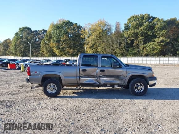 ✅ 2007 Chevrolet Silverado 2500HD LT1 • VIN: 1GCHK23D17F192768 • Лот: 43463284. Опубликован ранее на IAAI с пробегом 338 979 миль. Бесплатный доступ к архиву аукционных продаж из США и подробный отчёт об истории автомобиля на DreamBid. Изображение 13.