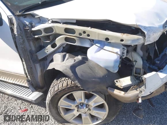 ✅ 2013 Ford F-150 XL • VIN: 1FTFW1EF6DFA98210 • Lot: 43644624. Listed on IAAI with Not provided. Free auction sales archive from the USA and detailed vehicle history report at DreamBid. Image 6.