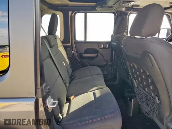 ✅ 2020 Jeep Wrangler Unlimited Rubicon • VIN: 1C4HJXFG4LW188617 • Lot: 84739615. Wystawiony na Copart z przebiegiem Nie podano. Bezpłatny archiwum sprzedaży aukcyjnych z USA i szczegółowy raport historii pojazdu na DreamBid. Zdjęcie 11.