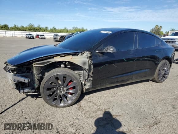 ✅ 2021 Tesla Model 3 Performance • VIN: 5YJ3E1EC1MF926003 • Lot: 81991605. Wystawiony na Copart z przebiegiem 24 788 mil. Bezpłatny archiwum sprzedaży aukcyjnych z USA i szczegółowy raport historii pojazdu na DreamBid. Zdjęcie 1.