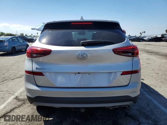 ✅ 2020 Hyundai Tucson SEL • VIN: KM8J33AL0LU197153 • Lot: 84070725. Listed on Copart with 24,768 mi. Free auction sales archive from the USA and detailed vehicle history report at DreamBid. Image 6.