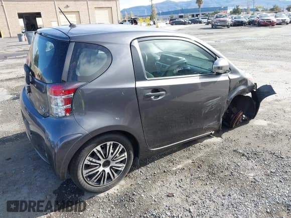 ✅ 2012 Scion iQ • VIN: JTNJJXB05CJ012260 • Lot: 43604659. Wystawiony na IAAI z przebiegiem 106 895 mil. Bezpłatny archiwum sprzedaży aukcyjnych z USA i szczegółowy raport historii pojazdu na DreamBid. Zdjęcie 4.