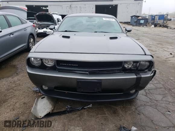 2011 Dodge Challenger R/T z VIN 2B3CJ5DT5BH590837, wystawiony jako Copart lot #72770514 z przebiegiem 226 167 mil mil oraz Szkoda całkowita • Salvage title. Historia ofert i sprzedaży dostępna na DreamBid. Obrazek 5.
