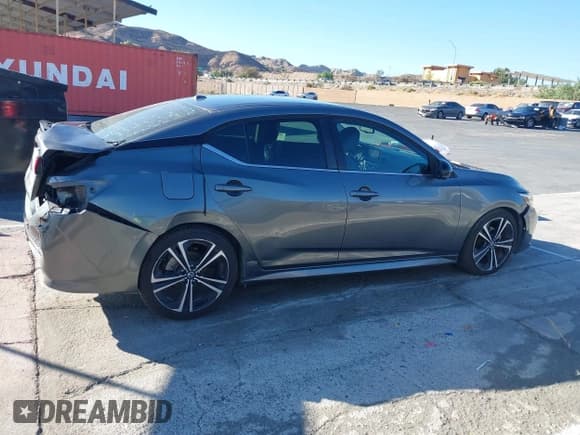 ✅ 2021 Nissan Sentra SR • VIN: 3N1AB8DV4MY217035 • Lot: 43416224. Wystawiony na IAAI z przebiegiem 96 454 mil. Bezpłatny archiwum sprzedaży aukcyjnych z USA i szczegółowy raport historii pojazdu na DreamBid. Zdjęcie 14.