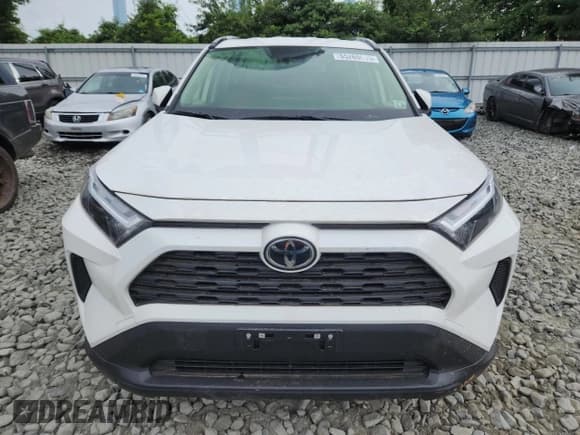 ✅ 2025 Toyota RAV4 Hybrid XLE • VIN: JTMRWRFV0SD278678 • Lot: 65265045. Listed on Copart with 4,177 mi. Free auction sales archive from the USA and detailed vehicle history report at DreamBid. Image 5.