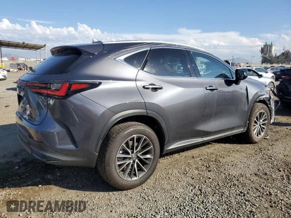 ✅ 2025 Lexus NX 350h • VIN: JTJAKCEZ9S2061553 • Lot: 86876265. Wystawiony na Copart z przebiegiem 3 699 mil. Bezpłatny archiwum sprzedaży aukcyjnych z USA i szczegółowy raport historii pojazdu na DreamBid. Zdjęcie 3.