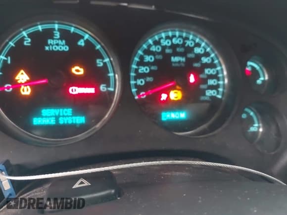 ✅ 2011 GMC Sierra 1500 SLT • VIN: 3GTP2WE30BG130339 • Lot: 43524602. Listed on IAAI with 206,145 mi. Free auction sales archive from the USA and detailed vehicle history report at DreamBid. Image 7.