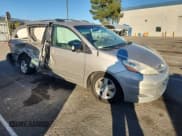 ✅ 2007 Toyota Sienna LE • VIN: 5TDZK23CX7S004597 • Лот: 85413275. Опубликован ранее на Copart с пробегом 87 705 миль. Бесплатный доступ к архиву аукционных продаж из США и подробный отчёт об истории автомобиля на DreamBid. Изображение 4.