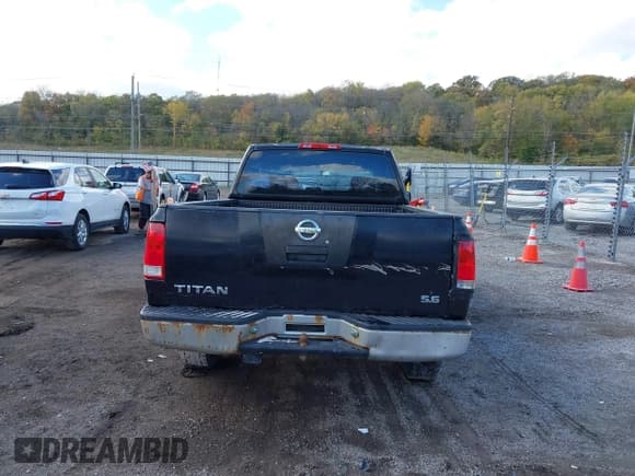✅ 2006 Nissan Titan SE • VIN: 1N6AA06A66N560857 • Лот: 43576989. Опубликован ранее на IAAI с пробегом 243 184 миль. Бесплатный доступ к архиву аукционных продаж из США и подробный отчёт об истории автомобиля на DreamBid. Изображение 17.