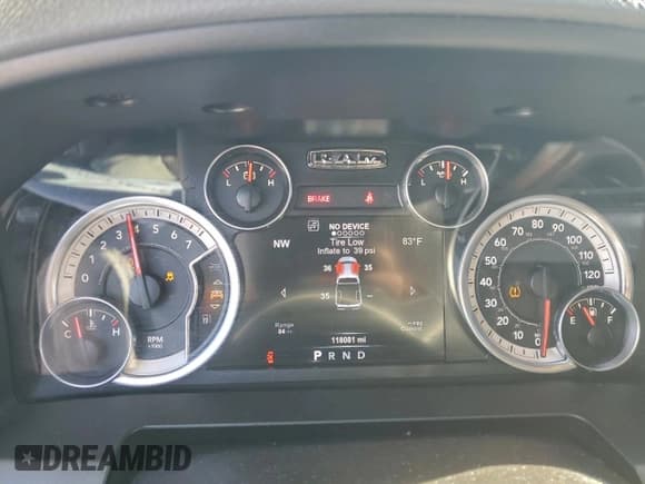 ✅ 2015 Ram 1500 Big Horn • VIN: 1C6RR6LT7FS582155 • Лот: 93063465. Опубликован ранее на Copart с пробегом 118 081 миль. Бесплатный доступ к архиву аукционных продаж из США и подробный отчёт об истории автомобиля на DreamBid. Изображение 9.