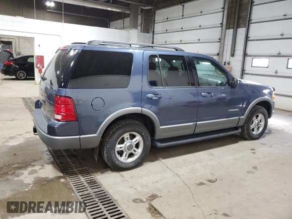 ✅ 2002 Ford Explorer XLT • VIN: 1FMZU73W62ZC53614 • Lot: 85337505. Wystawiony na Copart z przebiegiem 98 341 mil. Bezpłatny archiwum sprzedaży aukcyjnych z USA i szczegółowy raport historii pojazdu na DreamBid. Zdjęcie 3.