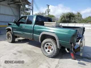 1998 Dodge 1500 с VIN 3B7HF13ZXWG112469, выставлен на аукционе Copart как лот 77006154 с пробегом Не указан миль и Списание • Salvage title. История ставок и продаж доступна на DreamBid. Изображение 2.