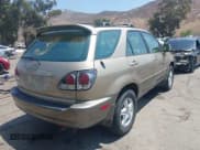 ✅ 2001 Lexus RX 300 • VIN: JTJGF10U210101884 • Lot: 42996809. Wystawiony na IAAI z przebiegiem 186 298 mil. Bezpłatny archiwum sprzedaży aukcyjnych z USA i szczegółowy raport historii pojazdu na DreamBid. Zdjęcie 4.