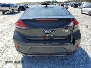 ✅ 2017 Hyundai Ioniq Blue • VIN: KMHC65LC5HU047877 • Lot: 50234285. Wystawiony na Copart z przebiegiem 131 058 mil. Bezpłatny archiwum sprzedaży aukcyjnych z USA i szczegółowy raport historii pojazdu na DreamBid. Zdjęcie 6.