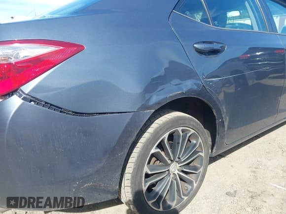 ✅ 2016 Toyota Corolla L • VIN: 2T1BURHE0GC562627 • Lot: 43329805. Listed on IAAI with 120,070 mi. Free auction sales archive from the USA and detailed vehicle history report at DreamBid. Image 17.